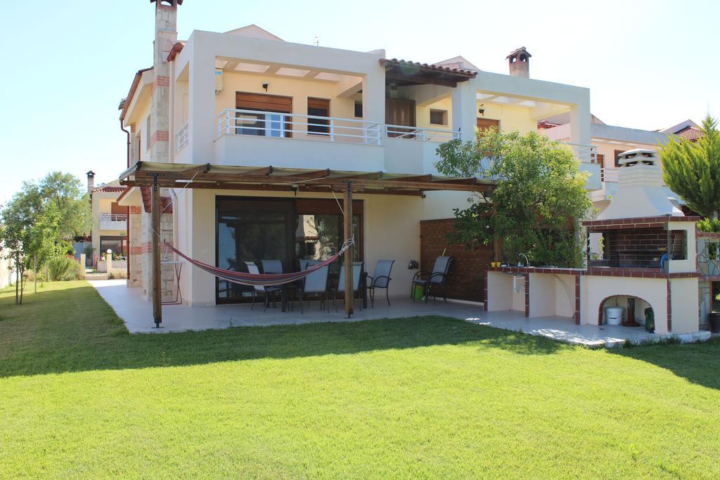 Petra Villa Afytos Exteriör bild